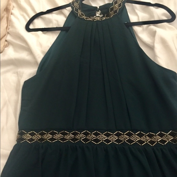 she + Sky Dresses & Skirts - SHE + SkY EMERALD GREEN COCKTAIL DRESS